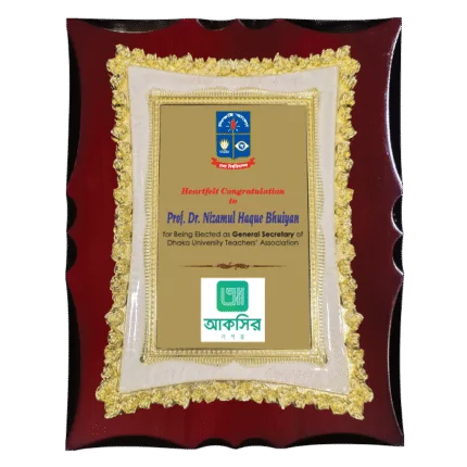 woodenworld white frame crest