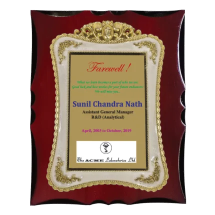 woodenworld white frame crest
